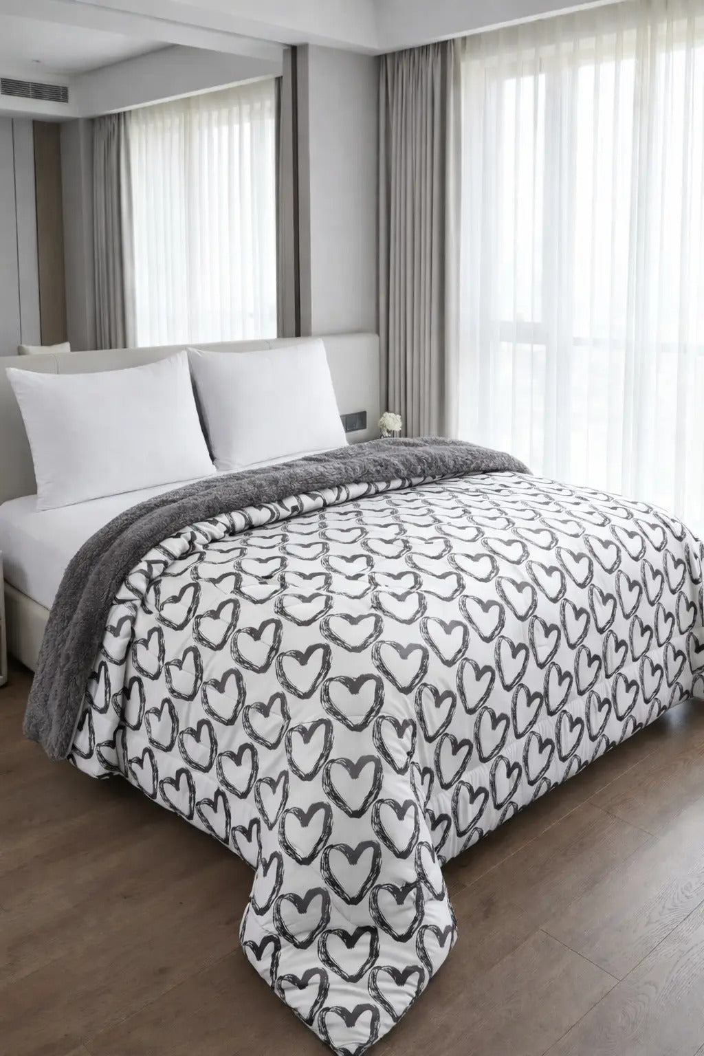 لحاف دابل فيس - قلوب رمادي