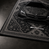 سجادة Mercedes E63 في مساحة داخلية